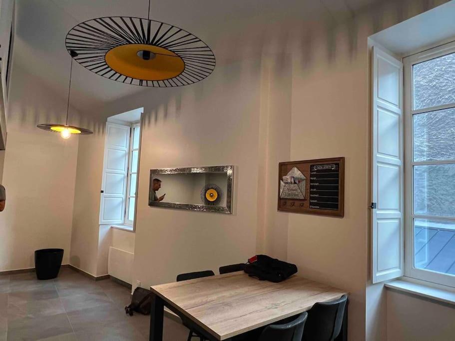 Nantes Centre, Superbe Triplex Apartment ภายนอก รูปภาพ