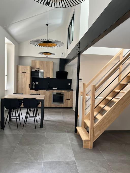 Nantes Centre, Superbe Triplex Apartment ภายนอก รูปภาพ